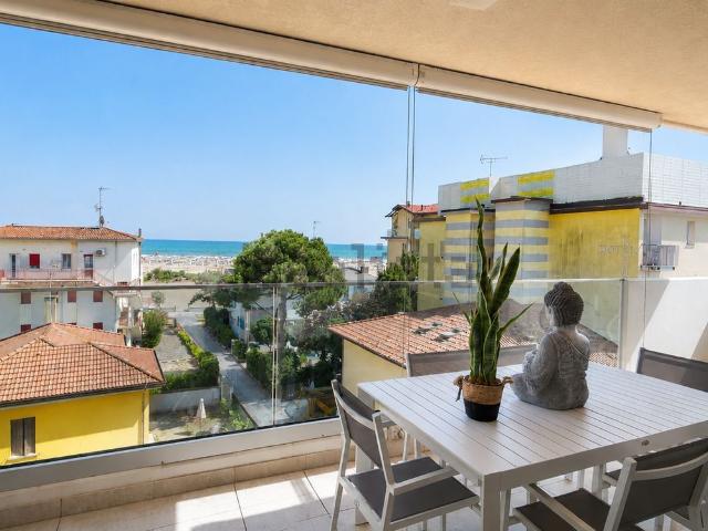 Appartamento in vendita di 77 m² in Viale Falconera, 35