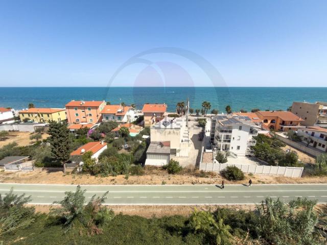 Appartamento in vendita di 74 m² in Strada Statale 16 Adriatica