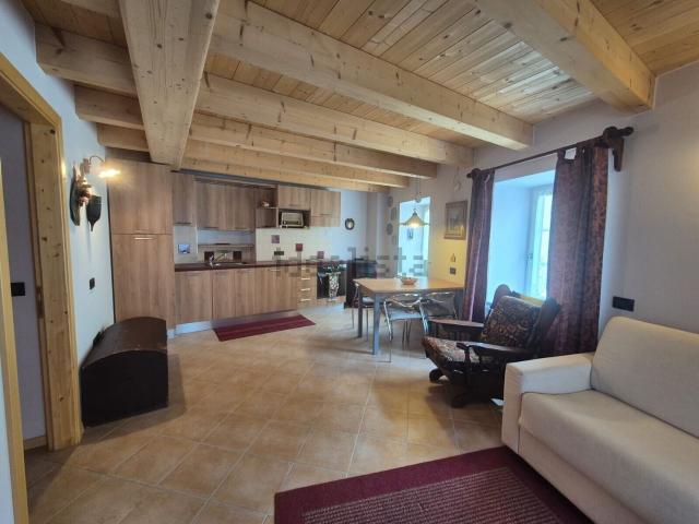 Appartamento in vendita di 74 m² in Salita al Tròc