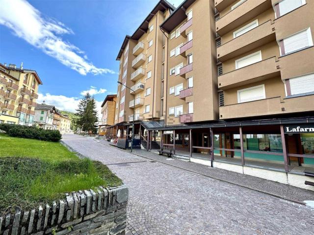 Appartamento in vendita di 74 m² in Via Antonio De Giacomi, 3