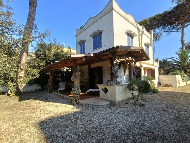 Appartamento in vendita di 74 m² in Via Ardeatina, 297