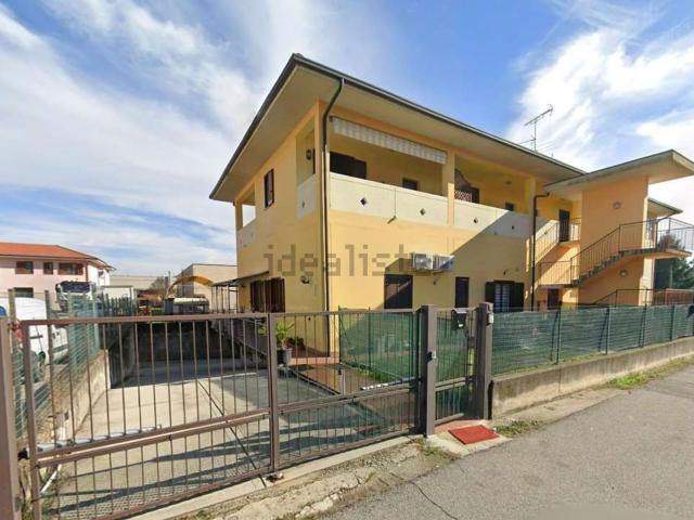 Appartamento in vendita di 74 m² in Via Circonvallazione, 2