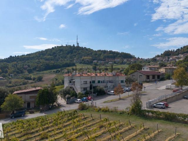 Appartamento in vendita di 74 m² in Via Colombarone, 330