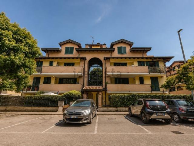 Appartamento in vendita di 74 m² in Via dei Caduti