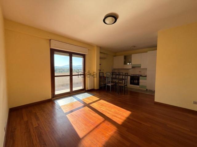 Appartamento in vendita di 74 m² in Via del Rivo
