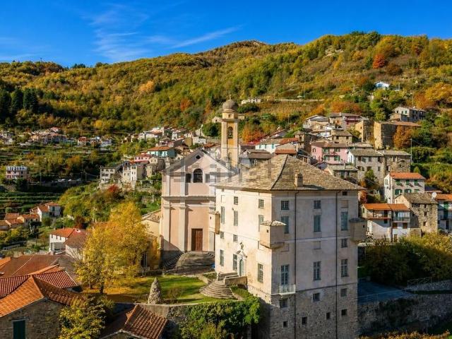 Appartamento in vendita di 74 m² in Via Generale G. B. Dian, 23