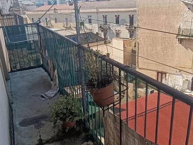 Appartamento in vendita di 74 m² in Via L. Cortese, 37