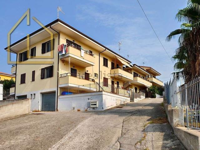 Appartamento in vendita di 74 m² in Viale Armogida Francesco, 44