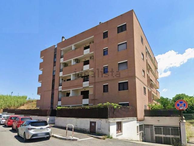 Appartamento in vendita di 74 m² in Viale Franco Angeli, 40