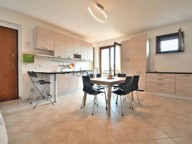 Appartamento in vendita di 74 m² in Via F.lli Cervi