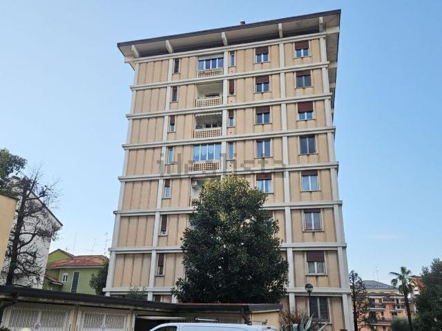 Appartamento in vendita di 75 m² in Corso Roma, 2