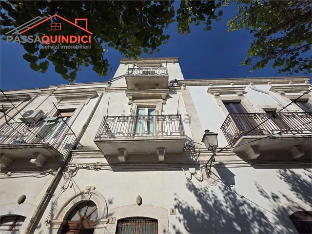 Appartamento in vendita di 75 m² in Largo Mercato, 6