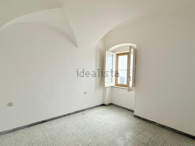 Appartamento in vendita di 75 m² in Largo Santa Chiara, 20