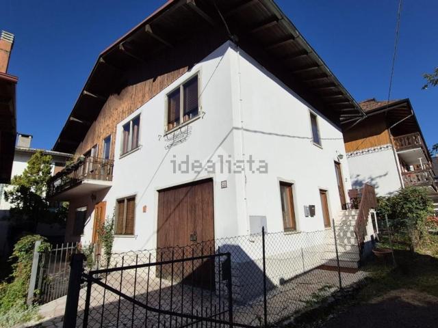 Appartamento in vendita di 75 m² in Piazzetta degli Alpini, 28