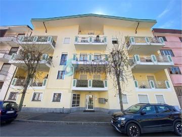Appartamento in vendita di 75 m² in Strada Biandrate, 14