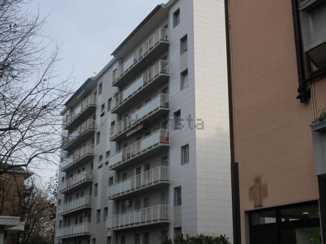Appartamento in vendita di 75 m² in Strada Padana Superiore, 16