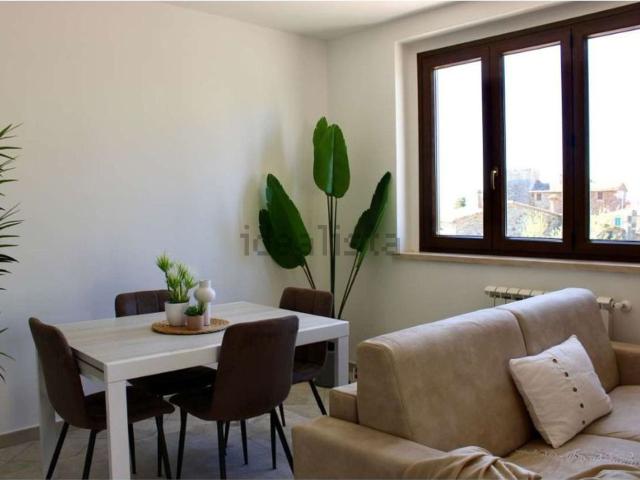 Appartamento in vendita di 75 m² in Strada Provinciale Tatti, 3