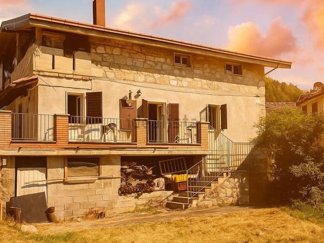 Appartamento in vendita di 75 m² in Strada Provinciale Valle Castellana