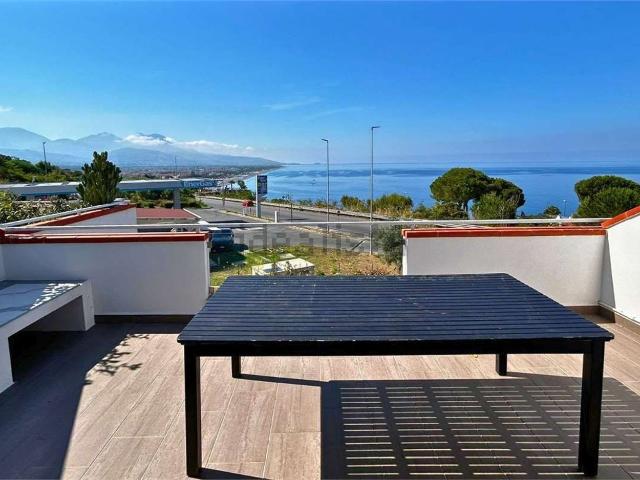 Appartamento in vendita di 75 m² in Strada Statale 18 Tirrena Inferiore