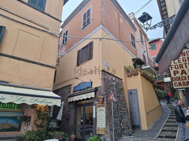 Appartamento in vendita di 75 m² in Salita Garibaldi, 2