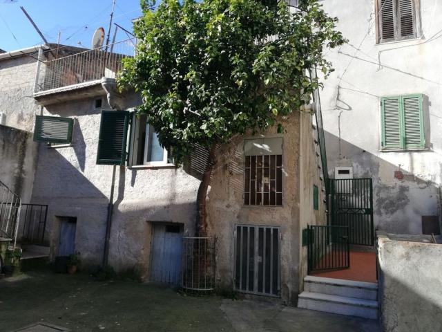 Appartamento in vendita di 75 m² in Vico Cacciatori Bolognesi