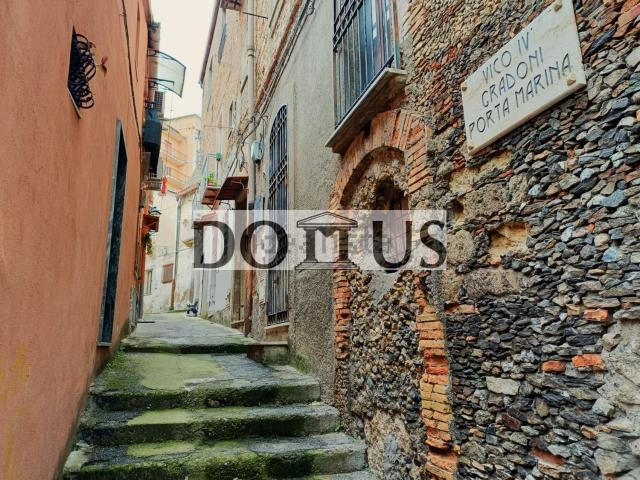 Appartamento in vendita di 75 m² in Vico IV Gradoni Porta Marina, 3