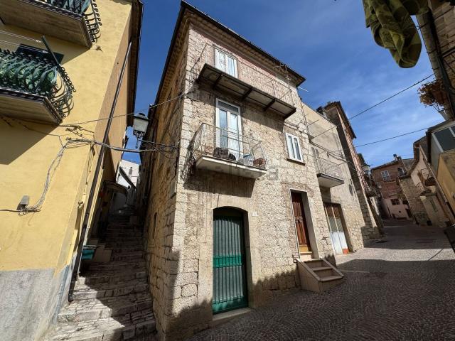 Appartamento in vendita di 75 m² in Vico Storto Taverna