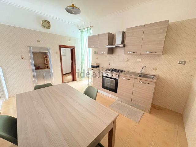 Appartamento in vendita di 75 m² in Via Trieste, 32