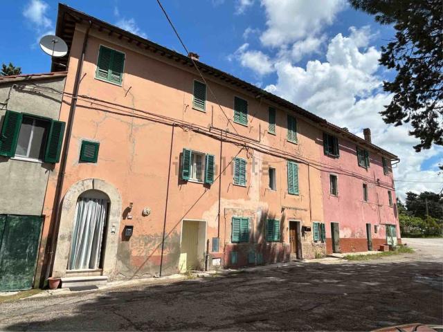 Appartamento in vendita di 75 m² in Via Ugo Foscolo, 40