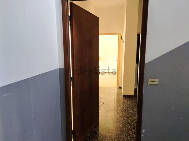 Appartamento in vendita di 75 m² in Via Ugo Foscolo, 4