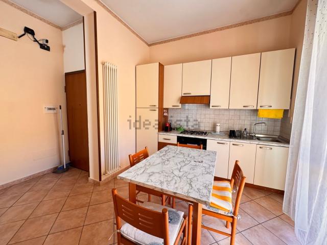 Appartamento in vendita di 75 m² in Via Ugo Foscolo