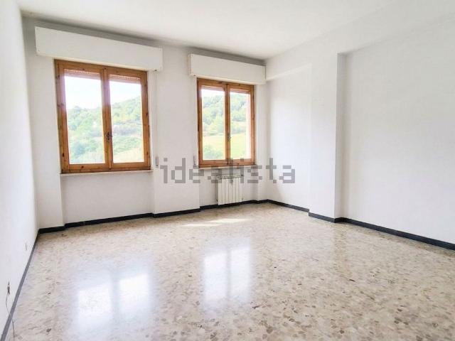 Appartamento in vendita di 75 m² in Via Valentini I° Traversa, 143