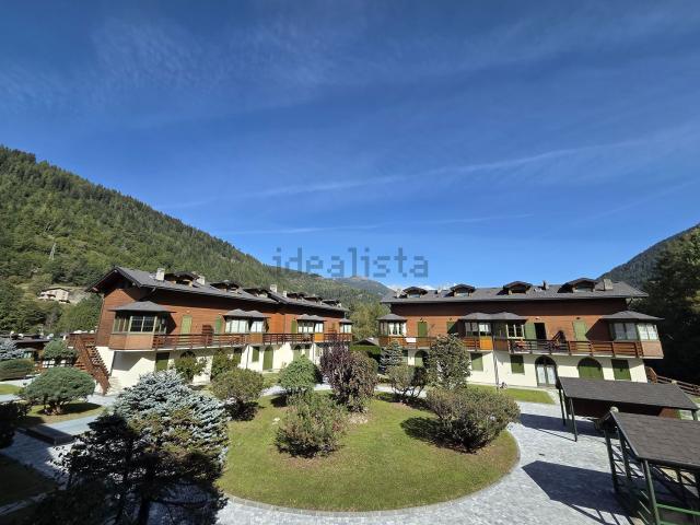 Appartamento in vendita di 75 m² in Via Valeriana, 184