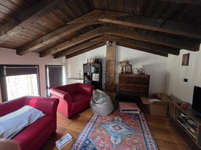 Appartamento in vendita di 75 m² in Via X Giugno