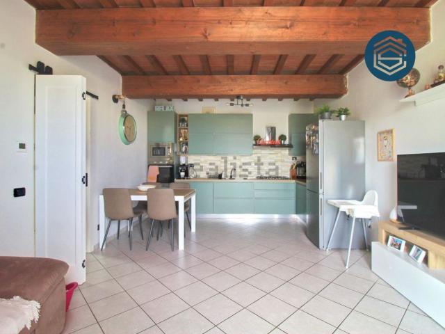 Appartamento in vendita di 75 m² in Via XIII Martiri, 137