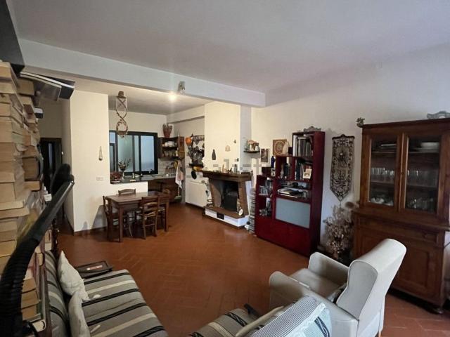 Appartamento in vendita di 75 m² in Via Alcide De Gasperi