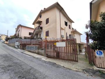Appartamento in vendita di 75 m² in Via Aldo Moro, 12