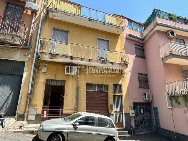 Appartamento in vendita di 75 m² in Via Alessandro Manzoni