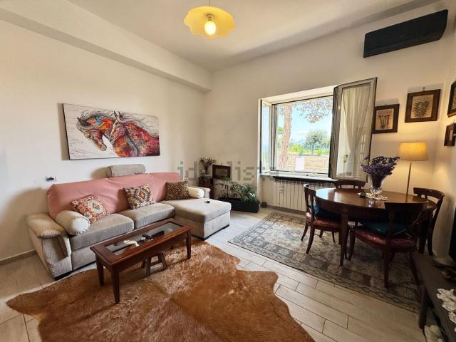 Appartamento in vendita di 75 m² in Via Alessandro Manzoni