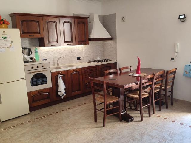 Appartamento in vendita di 75 m² in Via Angri