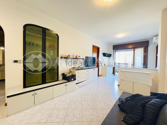 Appartamento in vendita di 75 m² in Via Asti, 28