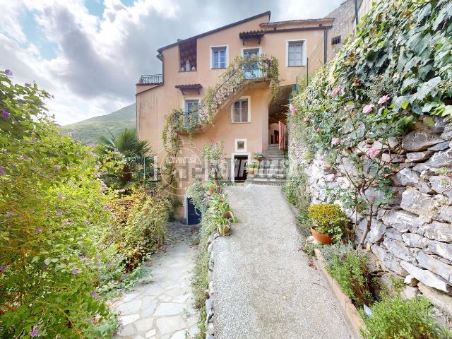 Appartamento in vendita di 75 m² in Via Berrioli, 15