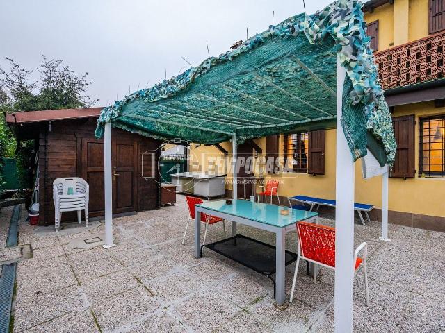 Appartamento in vendita di 75 m² in Via Castelnuovo R 5105