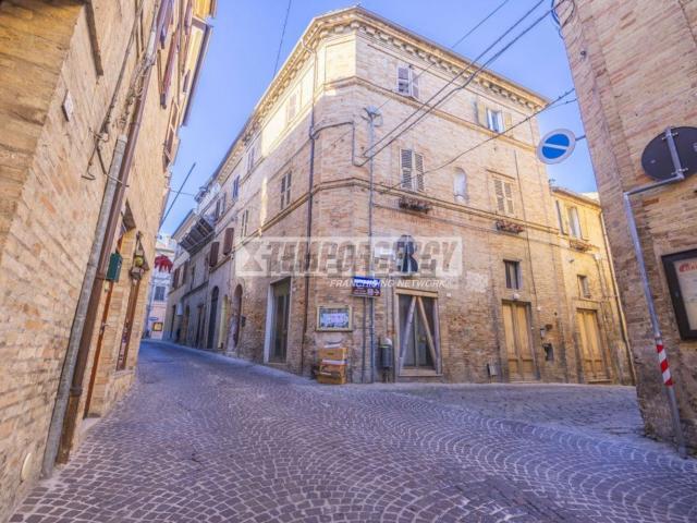 Appartamento in vendita di 75 m² in Via Cavour