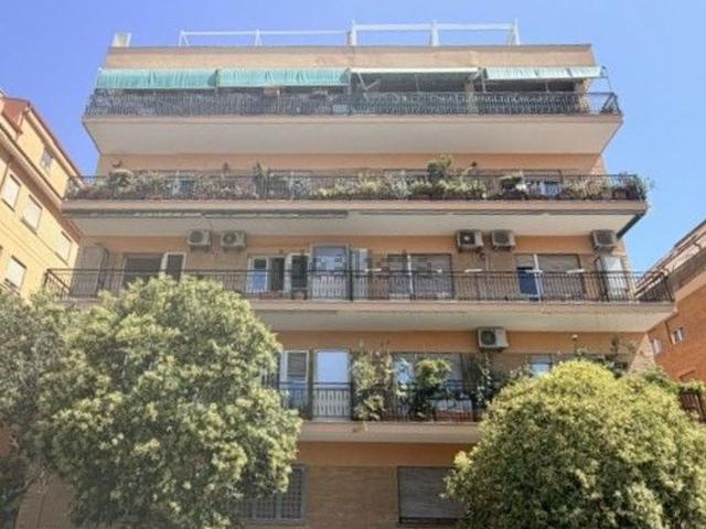 Appartamento in vendita di 75 m² in Via Cavour