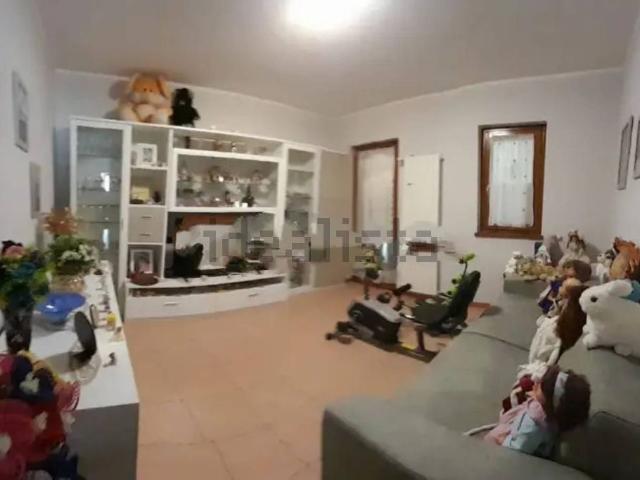Appartamento in vendita di 75 m² in Via Circonvallazione