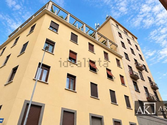 Appartamento in vendita di 75 m² in Via Col di Lana, 21