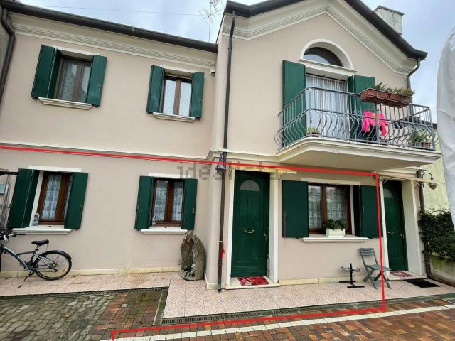 Appartamento in vendita di 75 m² in Via Collettore Destro, 29