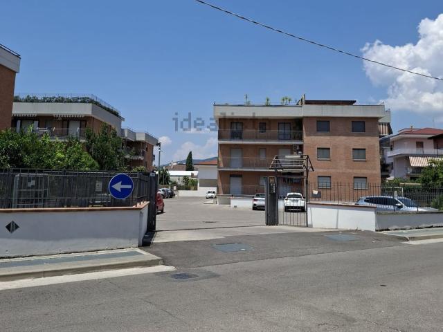 Appartamento in vendita di 75 m² in Via Cristoforo Colombo, 18