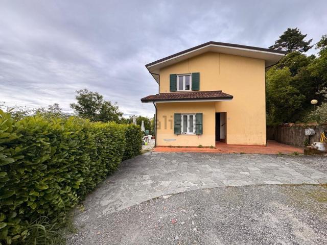 Appartamento in vendita di 75 m² in Via Cristoforo Colombo